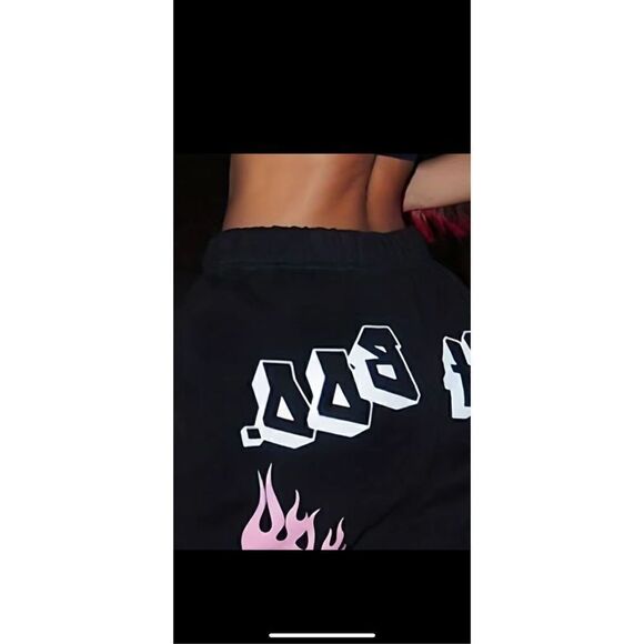 Y2K Printed joggers. Elastic at the ankle letter print with pockets. . Polyester - Picture 4 of 5